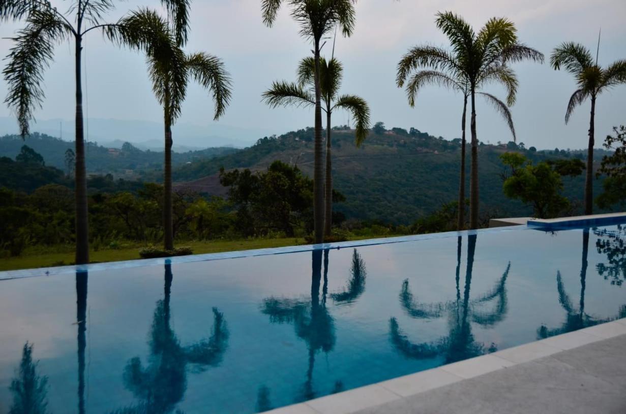 Capao Do Cerrado Pousada E Spa Итабирито Екстериор снимка