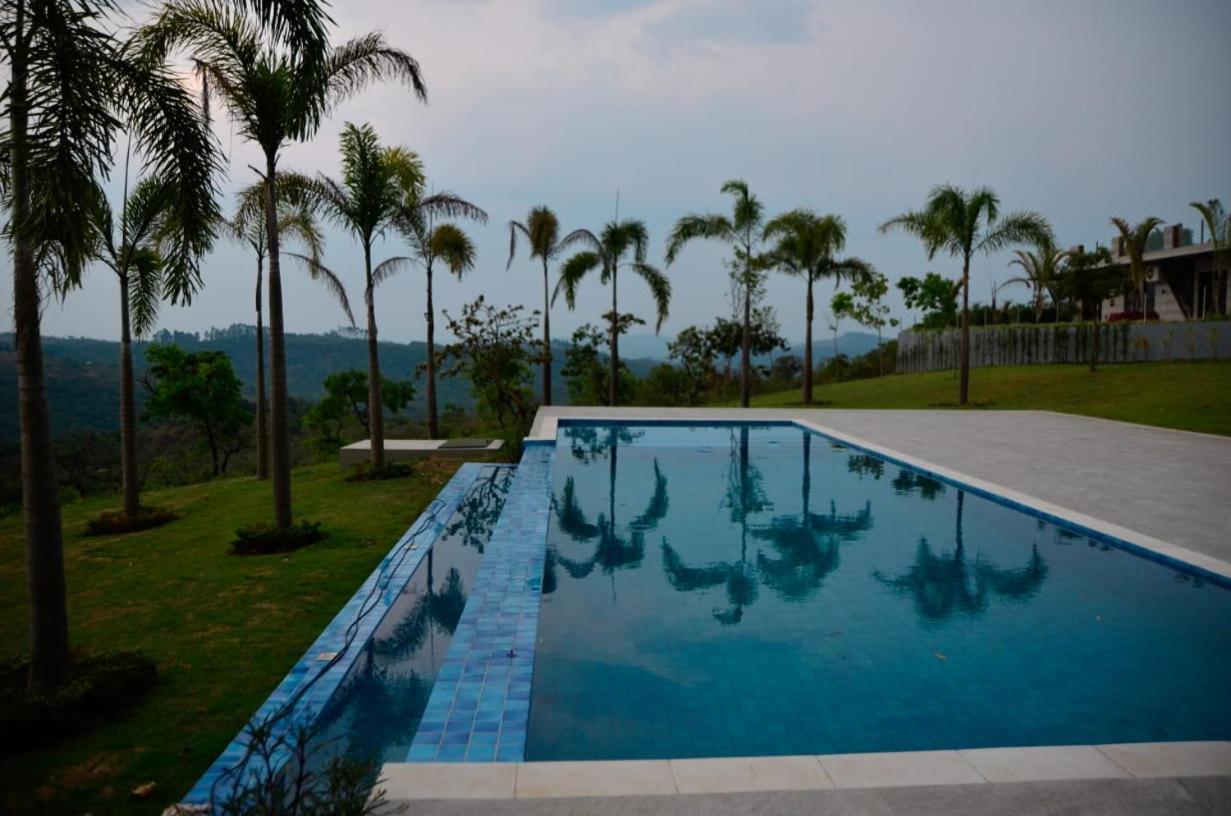 Capao Do Cerrado Pousada E Spa Итабирито Екстериор снимка