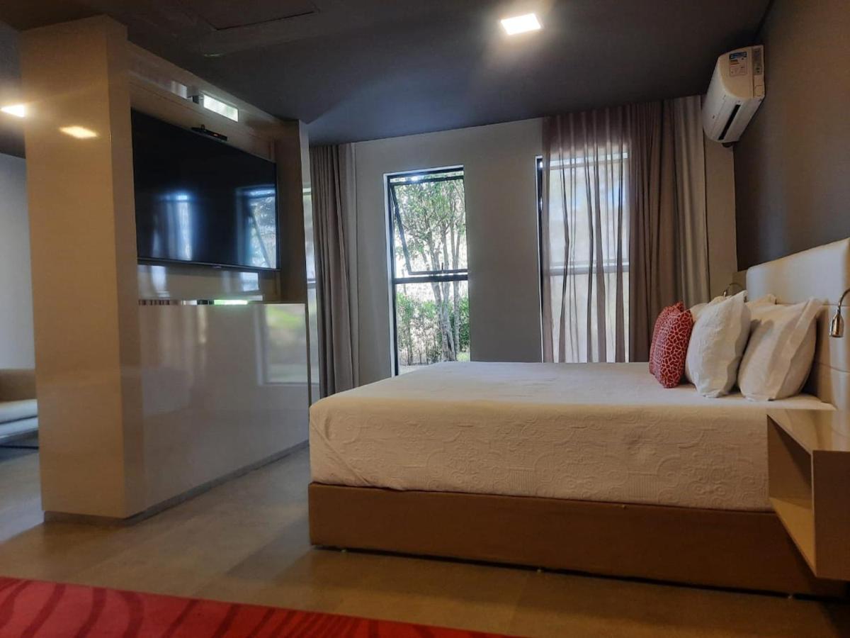Capao Do Cerrado Pousada E Spa Итабирито Екстериор снимка